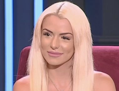 Ξέσπασε η Στέλλα Μιζεράκη: «Γιατί ασχολείστε με τη ζωή των άλλων όταν δεν σας ενοχλούν;» (βίντεο)